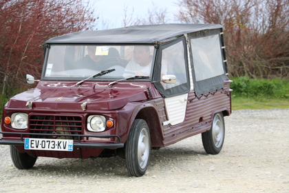 activite seminaire angers rallye méhari 2cv