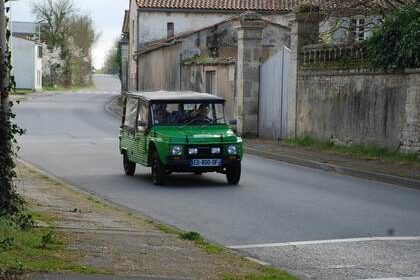rallye méhari 2cv caen activité entreprise réunion