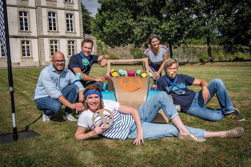 animation-seminaire-construction-voiture-carton-bordeaux